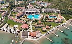 Roda Beach Resort&Spa